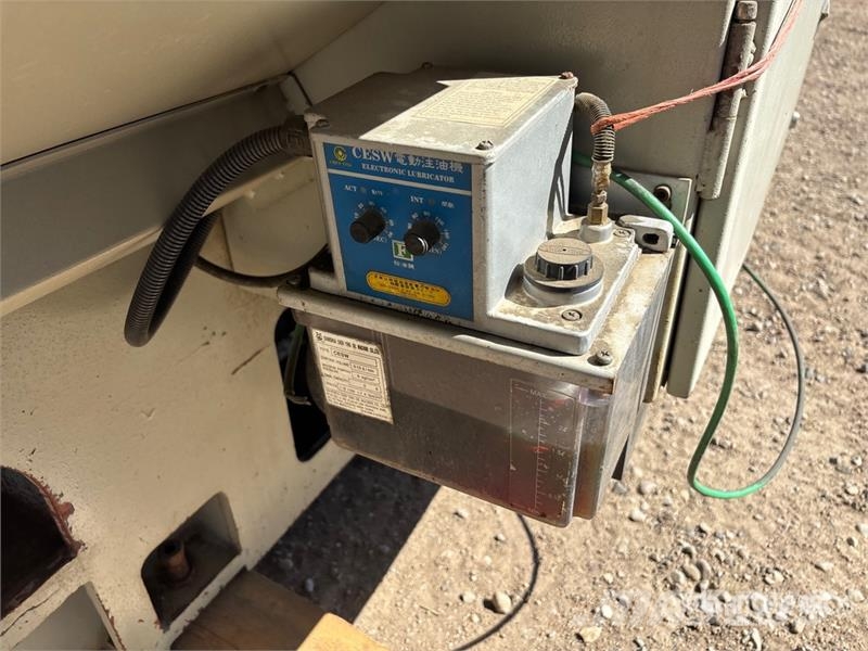 CNC DY-660X3000CN Lathe Építőipar - Egyebek