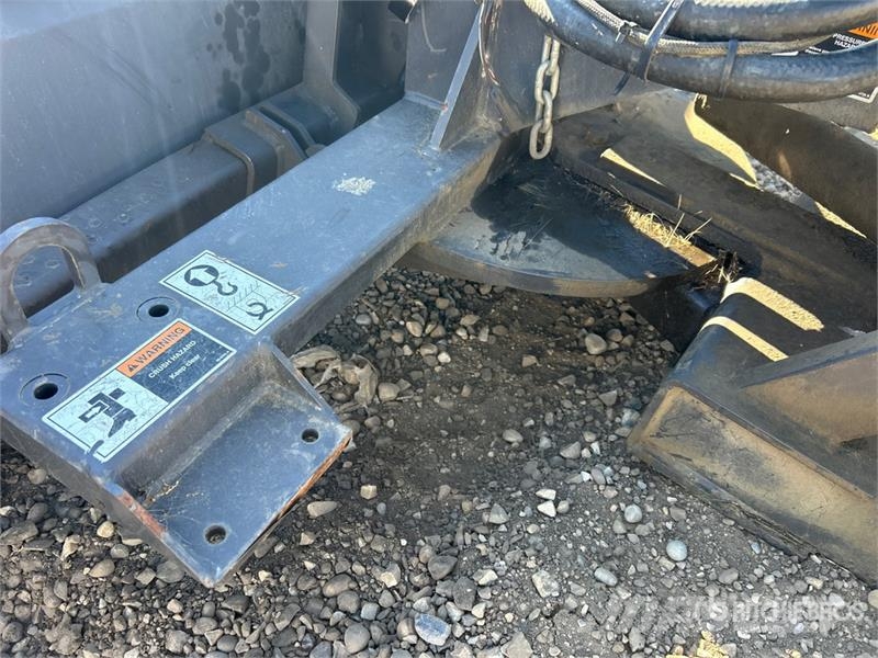 CNH 108 in Q/C Wheel Loader Broom - Fits Case 621G مكونات أخرى