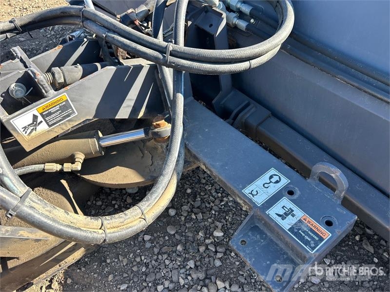 CNH 108 in Q/C Wheel Loader Broom - Fits Case 621G مكونات أخرى
