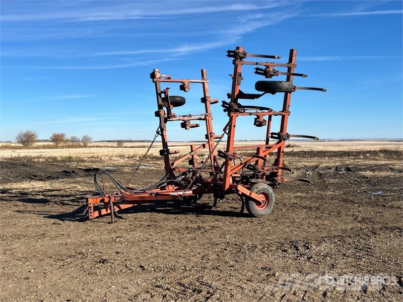  Co-op Implements 203 36 ft Chisel Plow المحراث الحفار