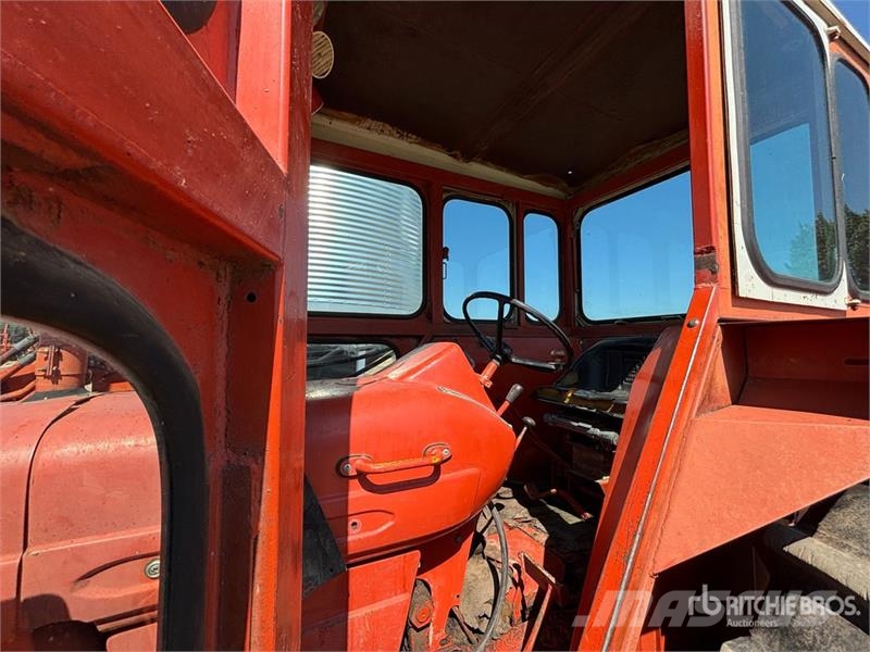 Co-op Implements 800 2WD Tractor Traktori