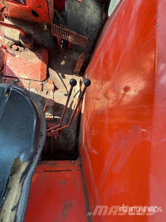 Co-op Implements 800 2WD Tractor Traktori