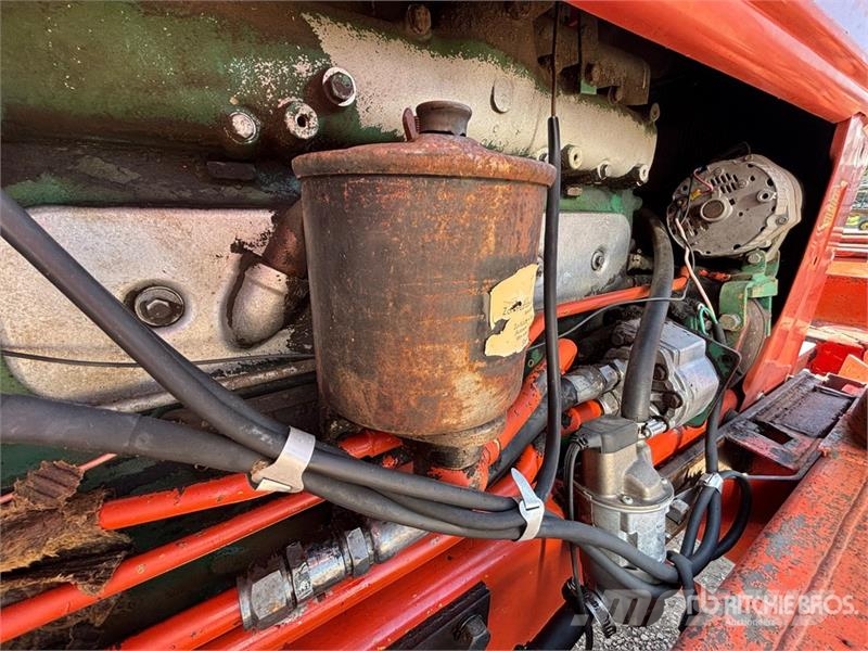 Co-op Implements 800 2WD Tractor Traktori