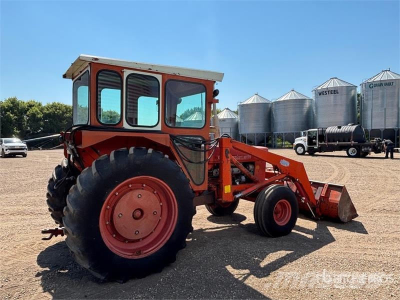 Co-op Implements 800 2WD Tractor Traktori