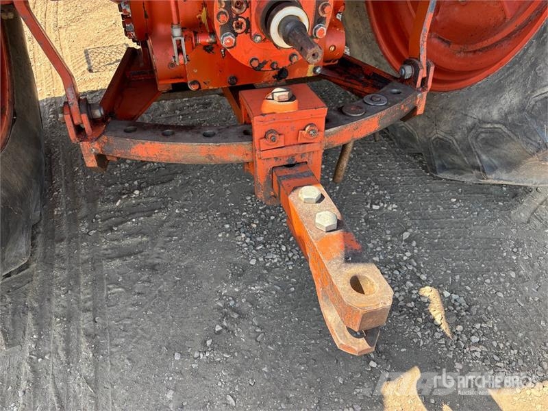 Co-op Implements 800 2WD Tractor Traktori