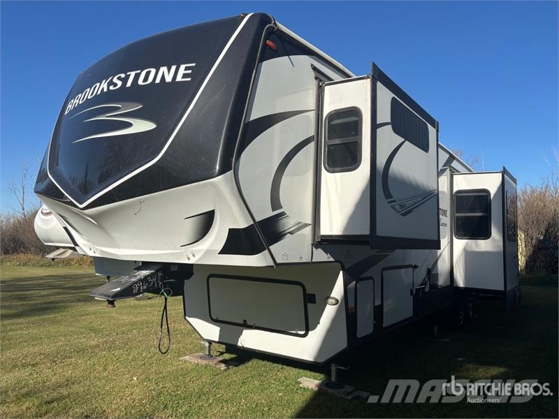 Coachman Brookstone 42 ft 2 in Travel Trailer Інші причепи