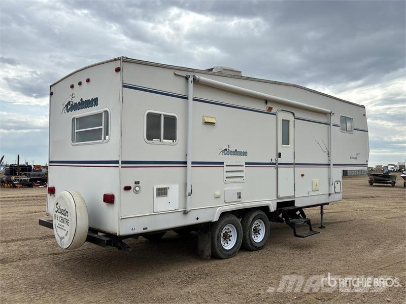  Coachmen Cascade 28 ft T/A Travel Trailer مقطورات أخرى