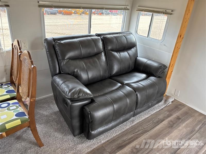  Coachmen Cascade 28 ft T/A Travel Trailer مقطورات أخرى