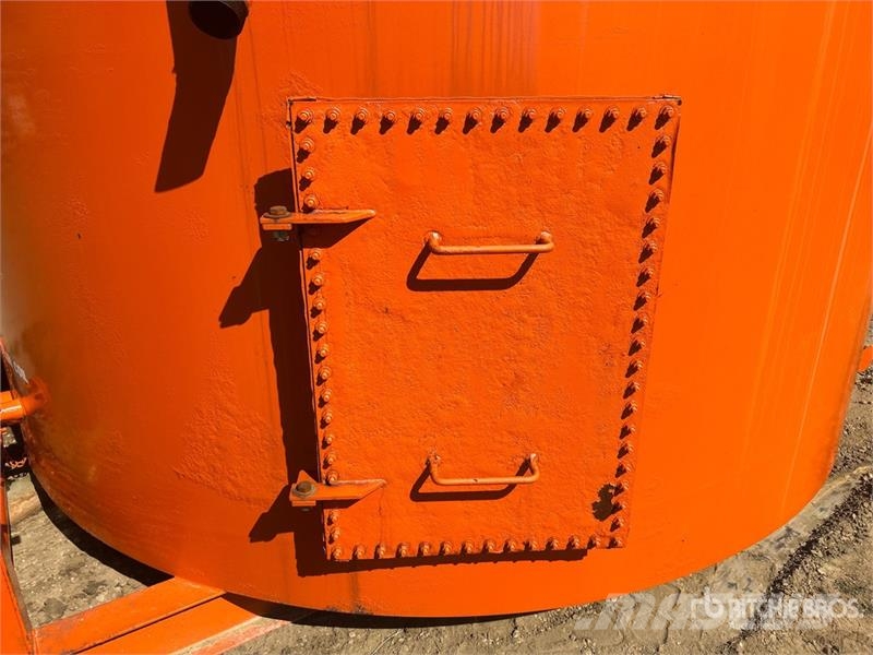 Cobra 400BBL 400 bbl Skid Mounted Steel Sloped Bottom Ta Brandstof-en toegevoegde tanks