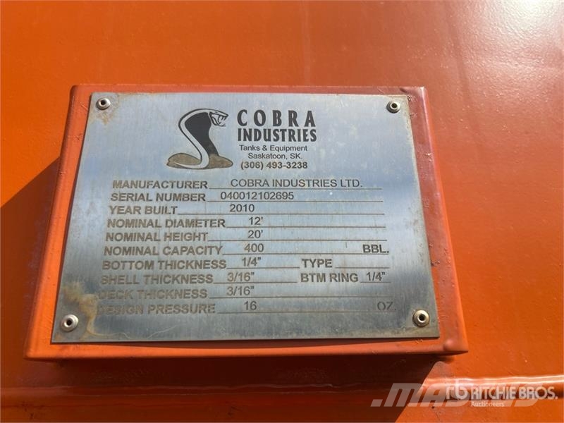 Cobra 400BBL 400 bbl Skid Mounted Steel Sloped Bottom Ta Brandstof-en toegevoegde tanks