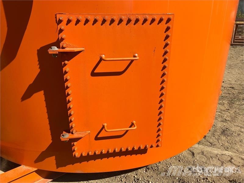 Cobra 400BBL 400 bbl Skid Mounted Steel Sloped Bottom Ta Brandstof-en toegevoegde tanks