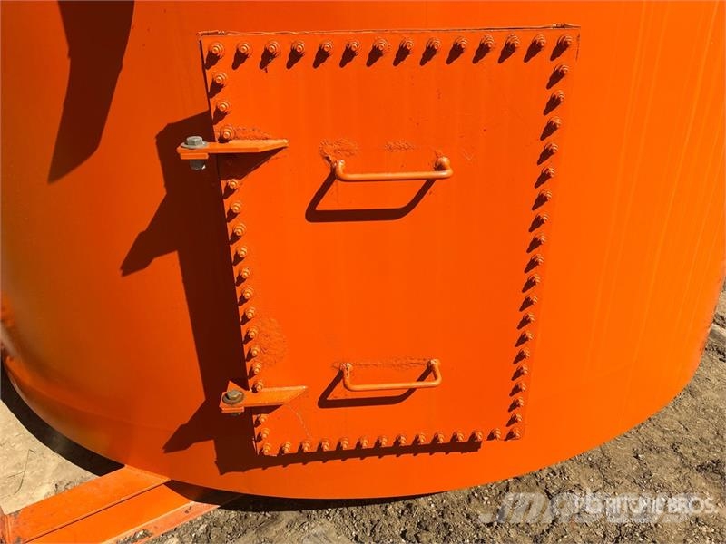 Cobra 400BBL 400 bbl Skid Mounted Steel Sloped Bottom Ta Brandstof-en toegevoegde tanks