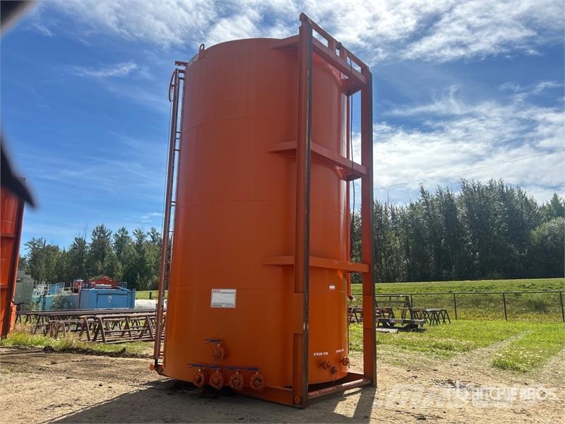 Cobra 400BBL 400 bbl Skid Mounted Steel Sloped Bottom Ta Brandstof-en toegevoegde tanks