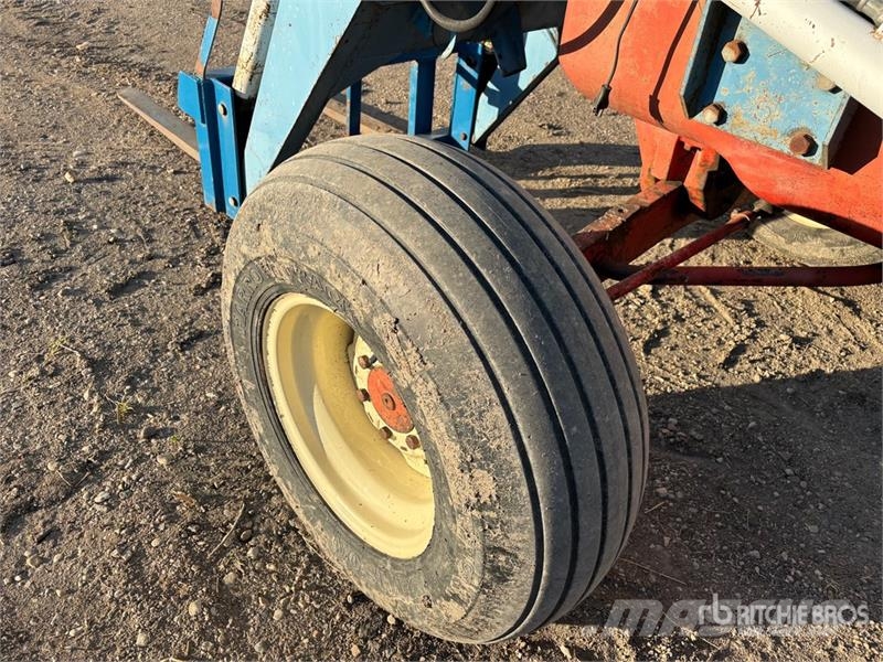 Cockshutt 1850 2WD Tractor الجرارات