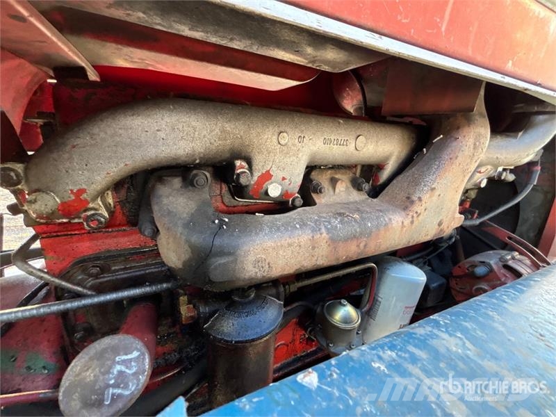 Cockshutt 1855 2WD Tractor الجرارات