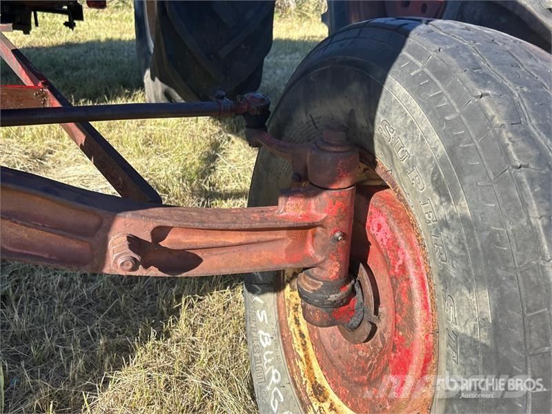 Cockshutt 40 2WD Wide Front Antique Tractor Traktorji