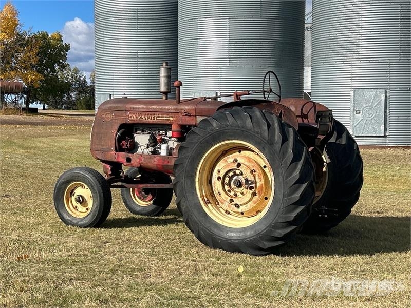 Cockshutt 40 2WD Wide Front Antique Tractor Traktorji