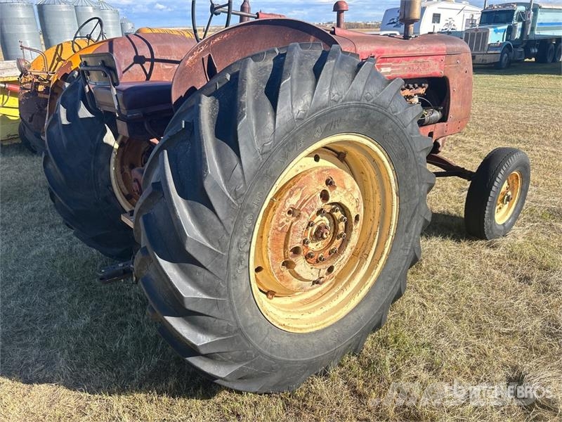 Cockshutt 40 2WD Wide Front Antique Tractor Traktorji