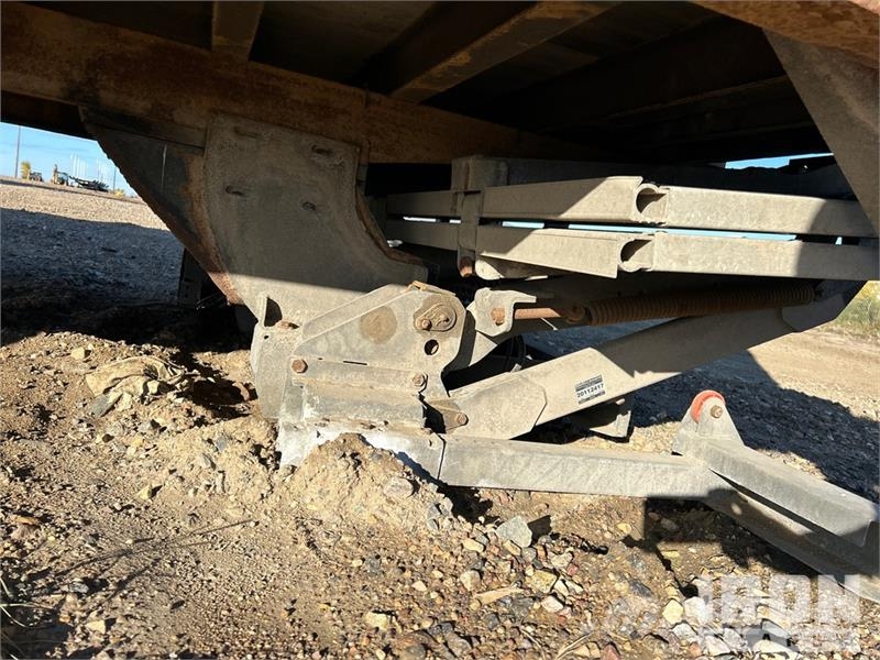  Collins 26 ft Van Body معدات النقل - غير ذلك