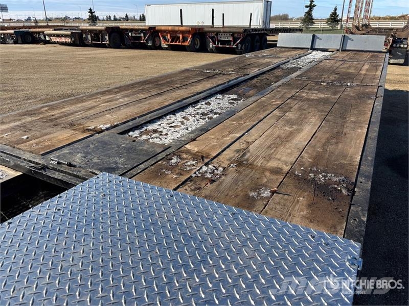Columbia 34 ft T/A Tilt Deck Trailer Maskinhenger