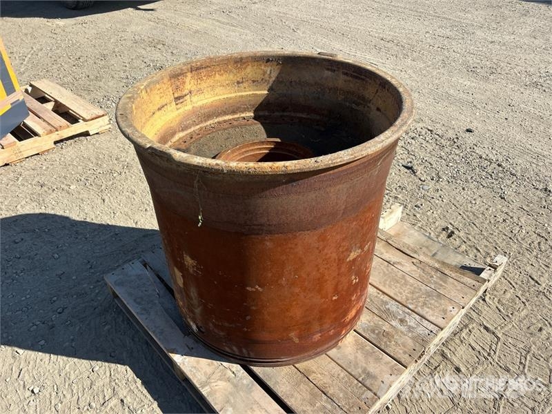 Compactor Wheel 31-3/4in Diameter Andre komponenter