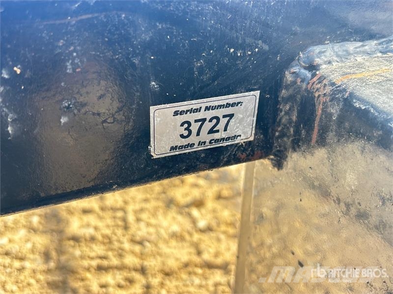 Conterra 24 in Skid Steer Ice Scraper Andre komponenter