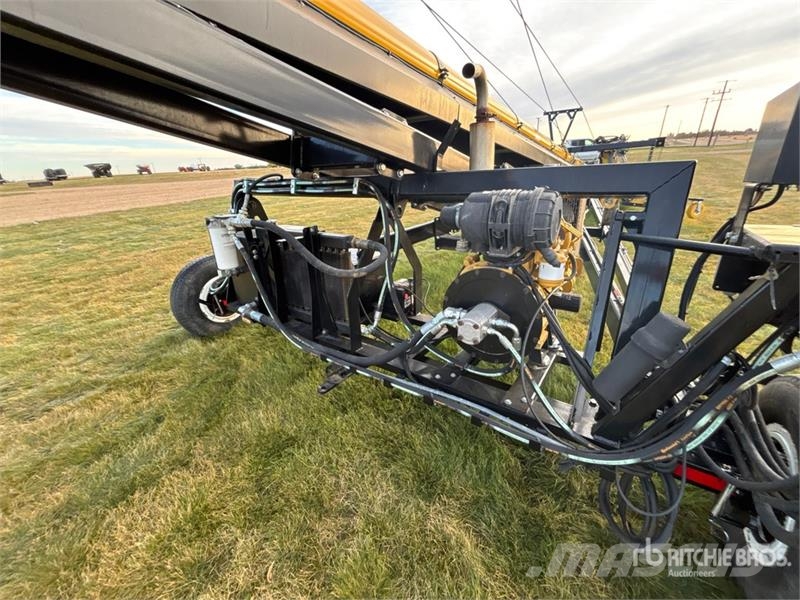 Convey-All 1690 SP 16 in x 90 ft Swing Grain Conveyor Szállító berendezések