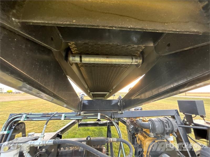 Convey-All 1690 SP 16 in x 90 ft Swing Grain Conveyor Szállító berendezések