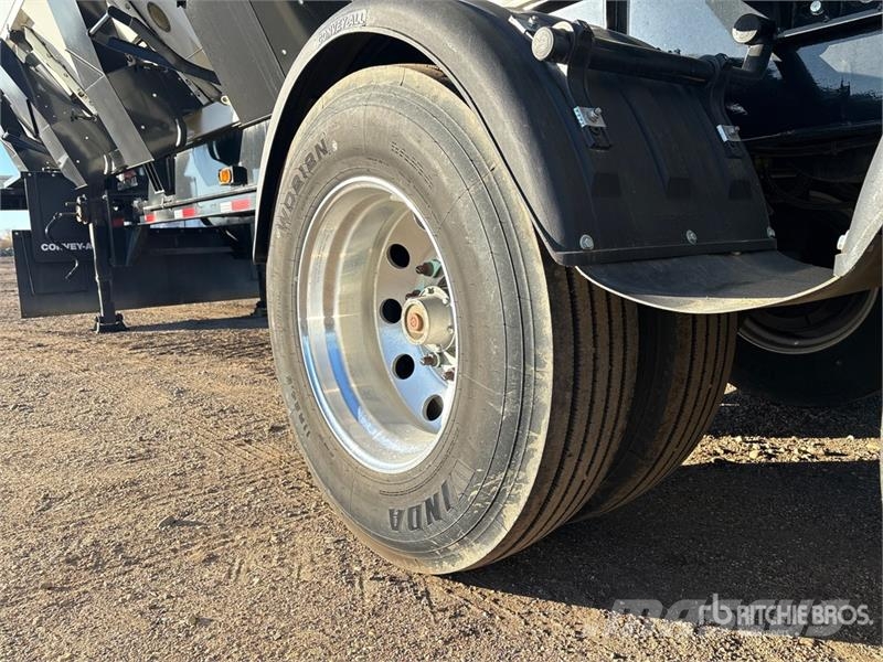 Convey-All CSC1545 40 ft Tri/A Side Dump Seed Tender Trailer 箱式拖车