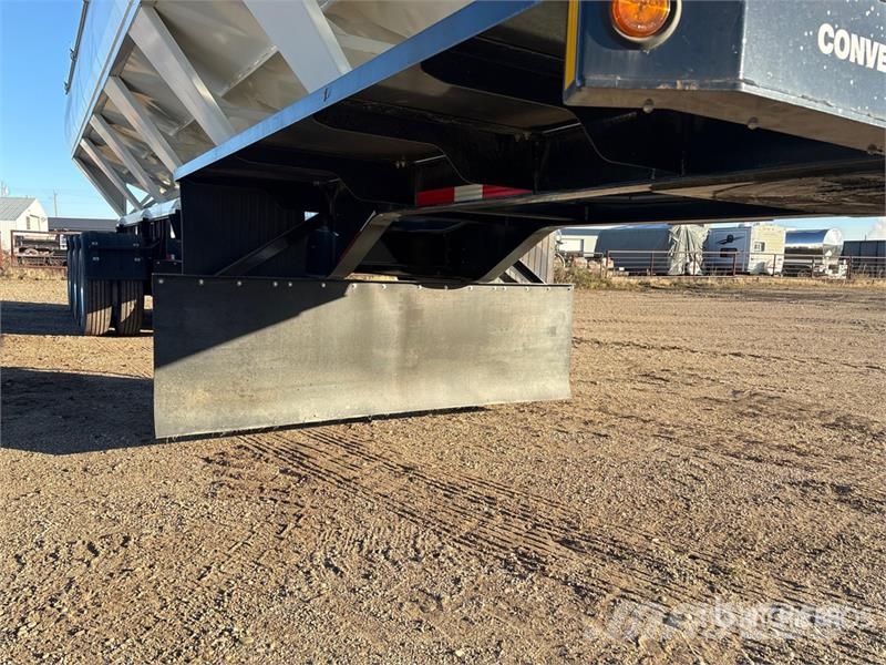 Convey-All CSC1545 40 ft Tri/A Side Dump Seed Tender Trailer 箱式拖车