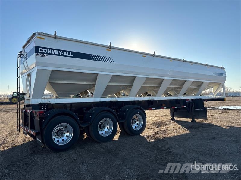 Convey-All CSC1545 40 ft Tri/A Side Dump Seed Tender Trailer 箱式拖车