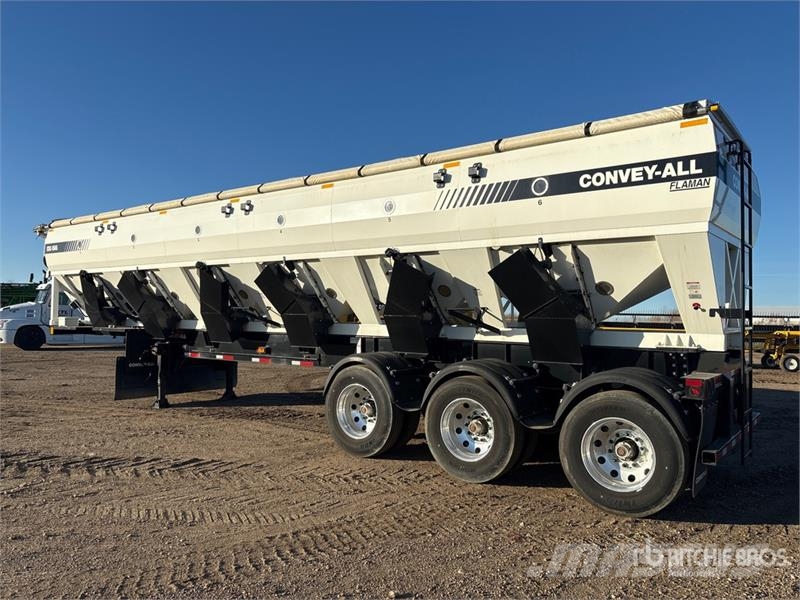 Convey-All CSC1545 40 ft Tri/A Side Dump Seed Tender Trailer 箱式拖车