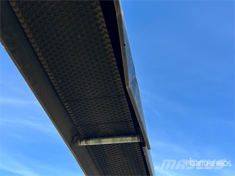 Convey-All TCH-1090 16 in x 100 ft Swing Grain Conveyor Transportna oprema