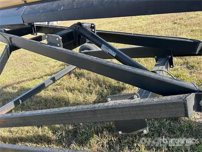 Convey-All TCH-1090 16 in x 100 ft Swing Grain Conveyor Transportna oprema