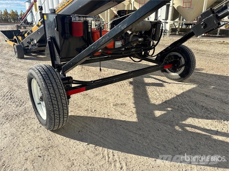 Convey-All TCS NH 1045 10 in x 45 ft Grain Conveyor معدات نقل