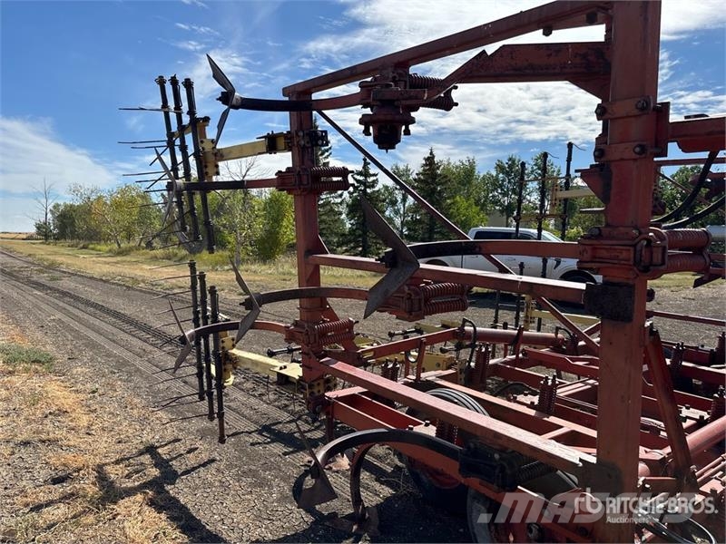 Coop Implements 25 ft Cultivator Kültivatörler