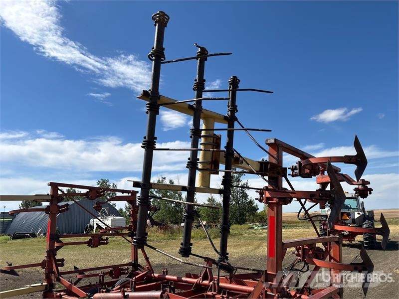 Coop Implements 25 ft Cultivator Kültivatörler