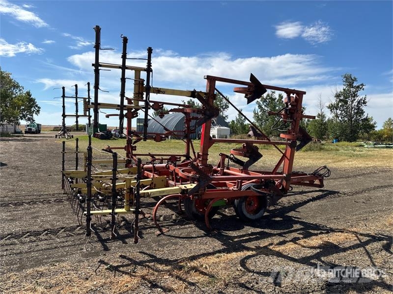 Coop Implements 25 ft Cultivator Kültivatörler
