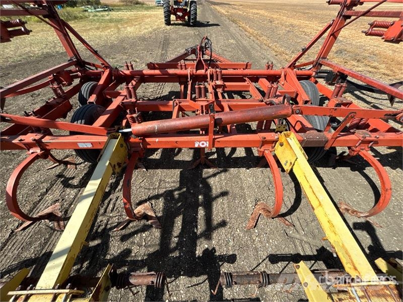 Coop Implements 25 ft Cultivator Kültivatörler