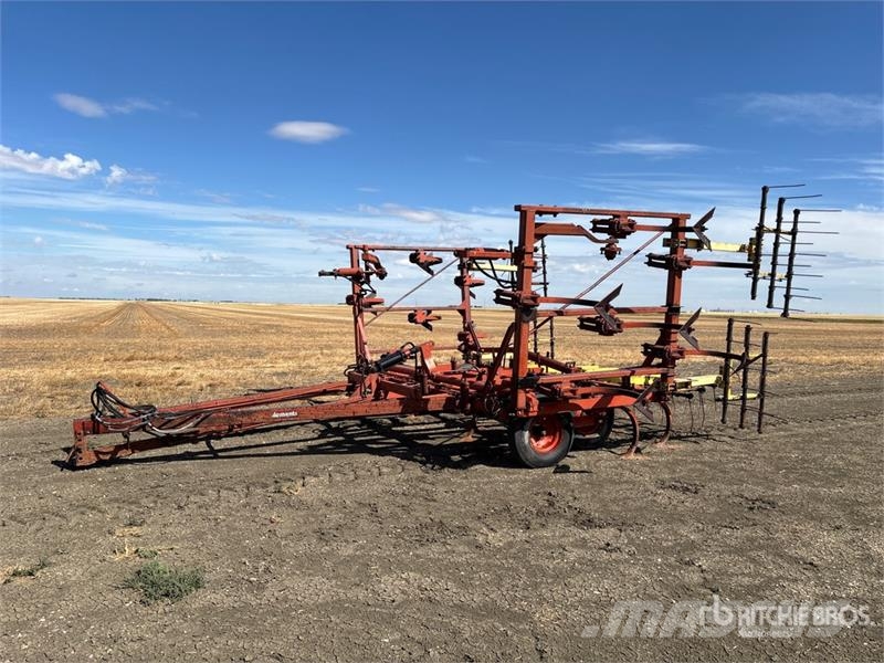 Coop Implements 25 ft Cultivator Kültivatörler