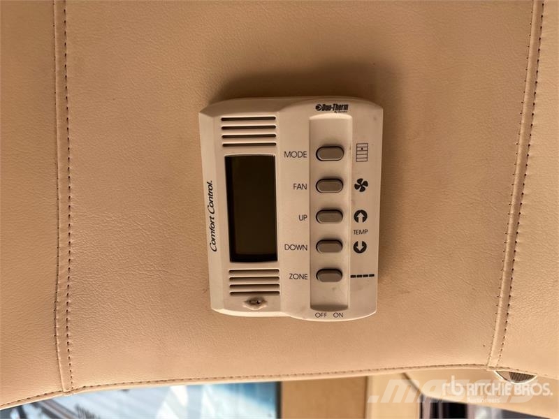 Country Coach Magna Motor Home Asuntoautot ja asuntovaunut