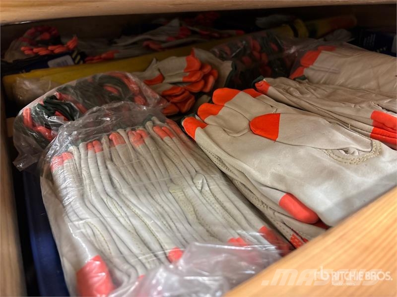 Coveralls, Weld Jackets, Rain Suit Ostale komponente za građevinarstvo