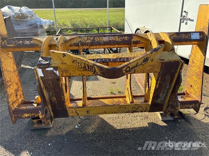 Craig 72 in Q/C Wheel Loader Forks - Fits Cat 972G Gabeln
