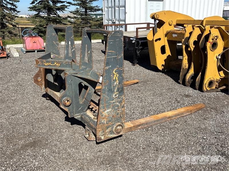 Craig 96 in Q/C Wheel Loader Forks - Fits Komatsu WA380 Villák