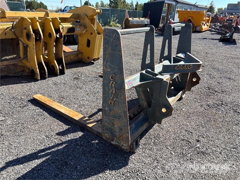 Craig 96 in Q/C Wheel Loader Forks - Fits Komatsu WA380 Villák