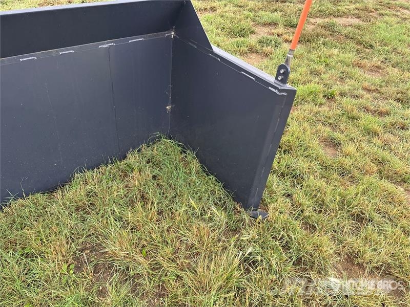Cranfield Hopper Bottoms 10 ft Snow Pusher - Fits Hojas y cuñas quitanieves