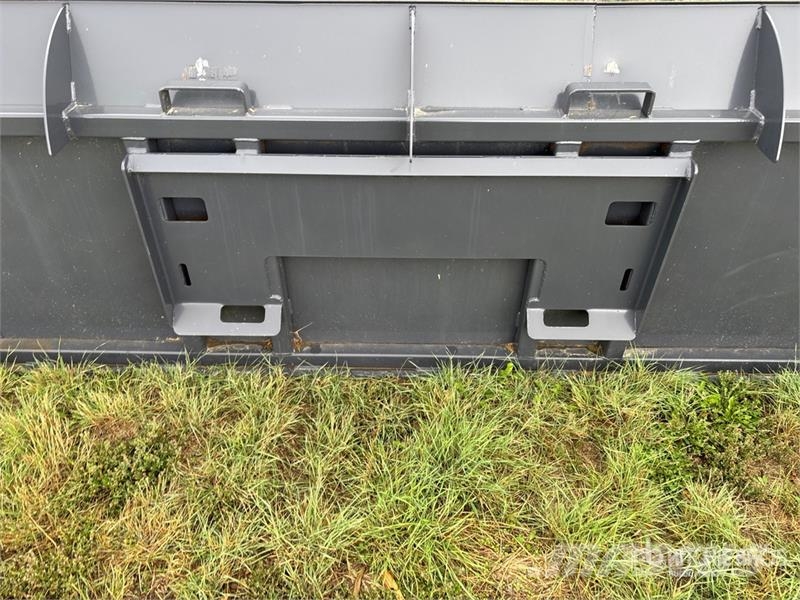 Cranfield Hopper Bottoms 10 ft Snow Pusher - Fits Hojas y cuñas quitanieves
