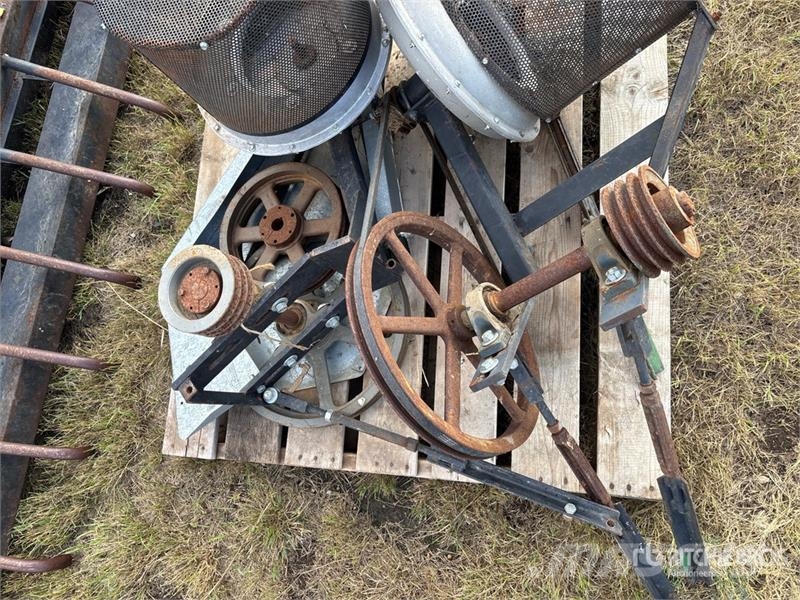 Crary 30 ft Air Reel Lauksaimniecība- Citi