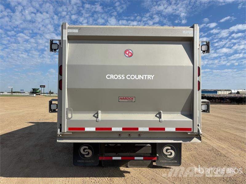 Cross Country 21 ft Tri/A Pup Dump Trailer (Unused Bañera