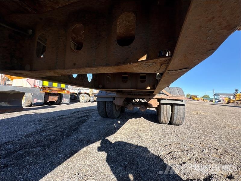  Cross Country 26 ft Quad/A Turntable Pup End Dump  Savivartės priekabos